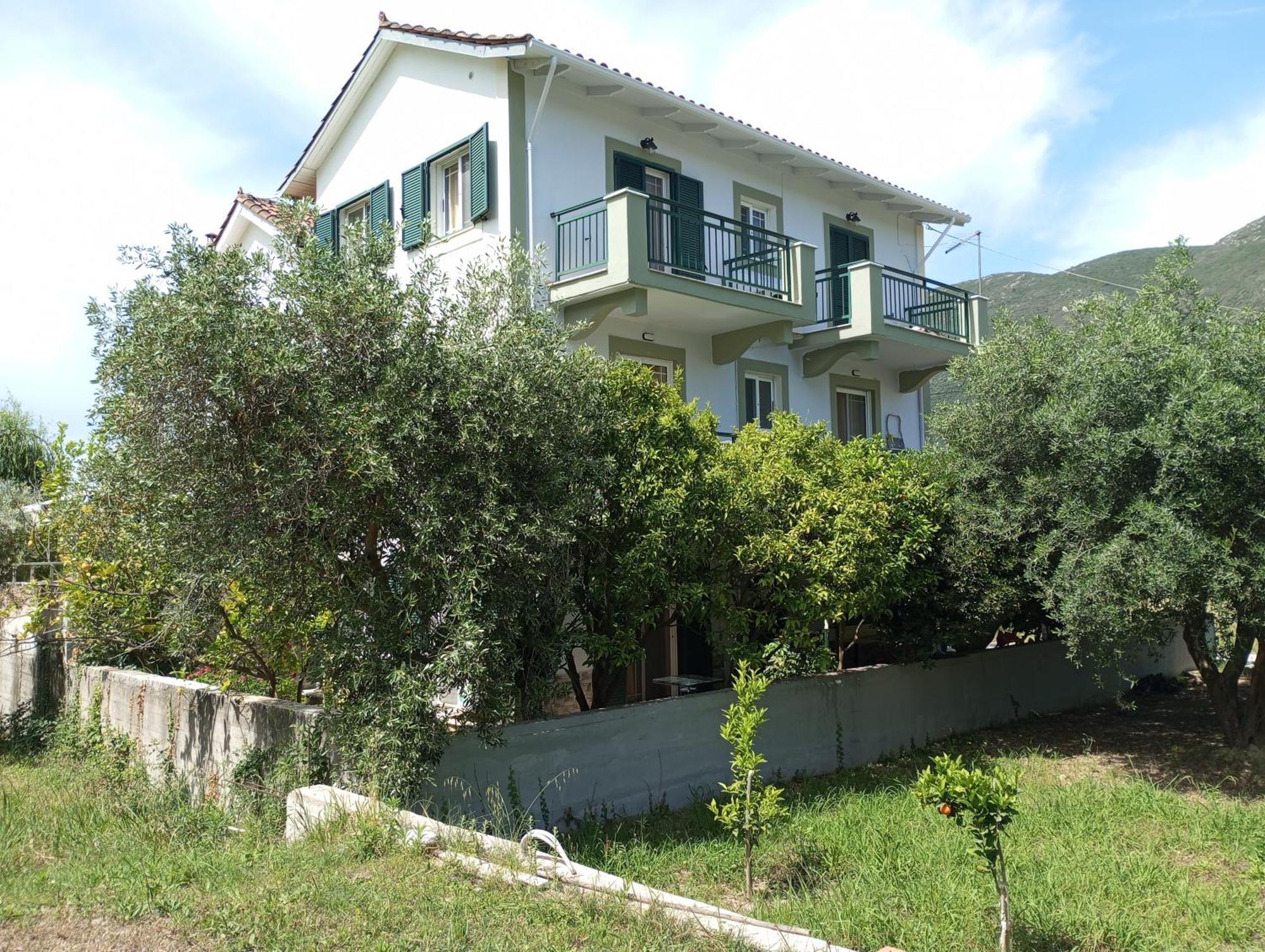 Queen Bay Studios Vasiliki  Bagian luar foto